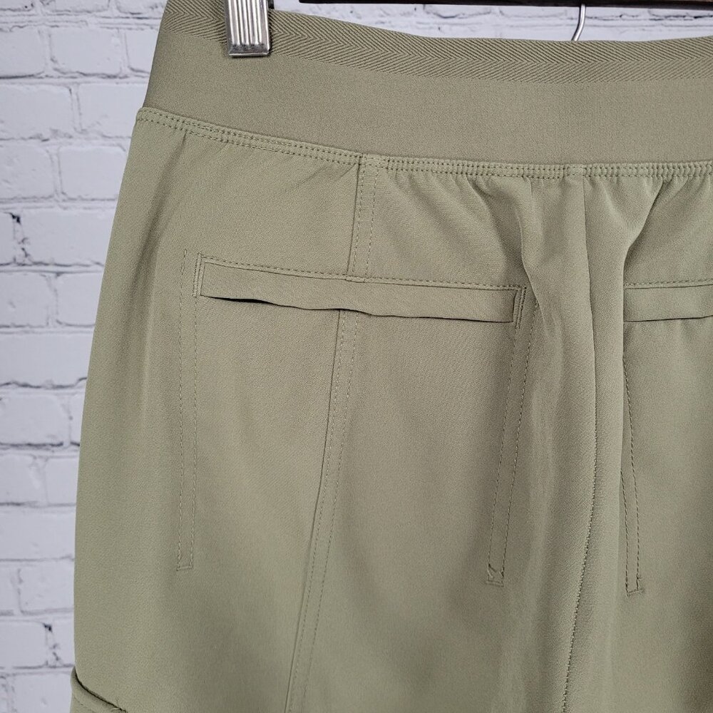 Athleta Green Athleisure Stretch High Rise Cargo Pockets Pants Size 4 (26x39) - Picture 11 of 13